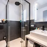 Le Champlain ホテル 4*