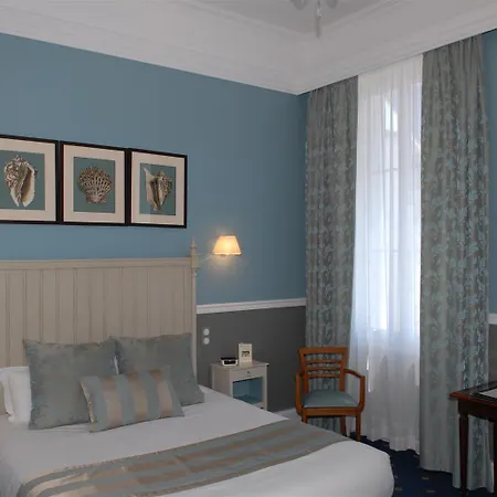 Le Champlain 4* Λα Ροσέλ