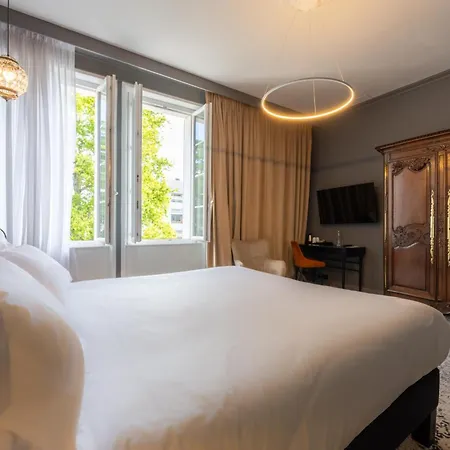 Le Champlain Hotel 4*
