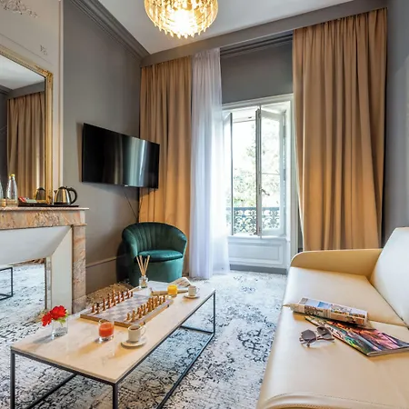 Le Champlain Hotel 4*