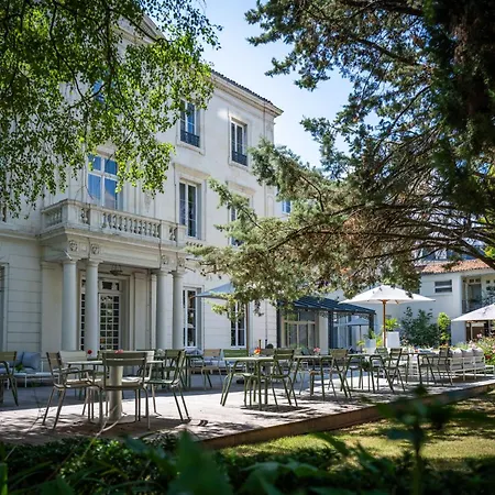 Le Champlain Hotel 4*