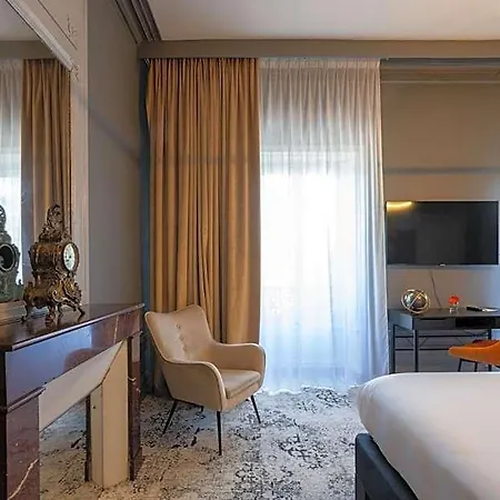 Le Champlain 4*