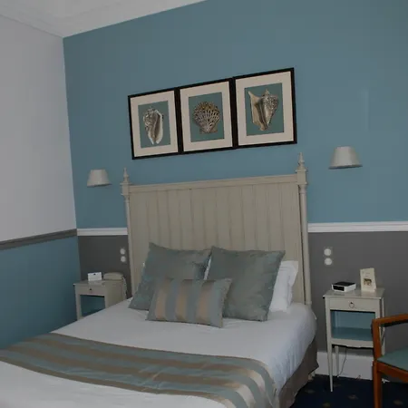 Le Champlain Hotel