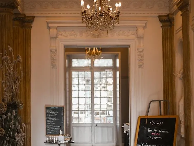 Le Champlain Hotel 4*