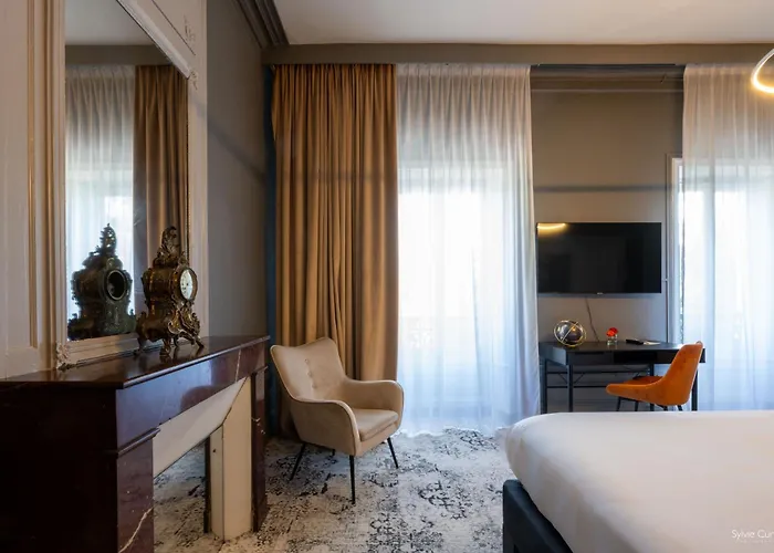 Le Champlain 4* 라로셸